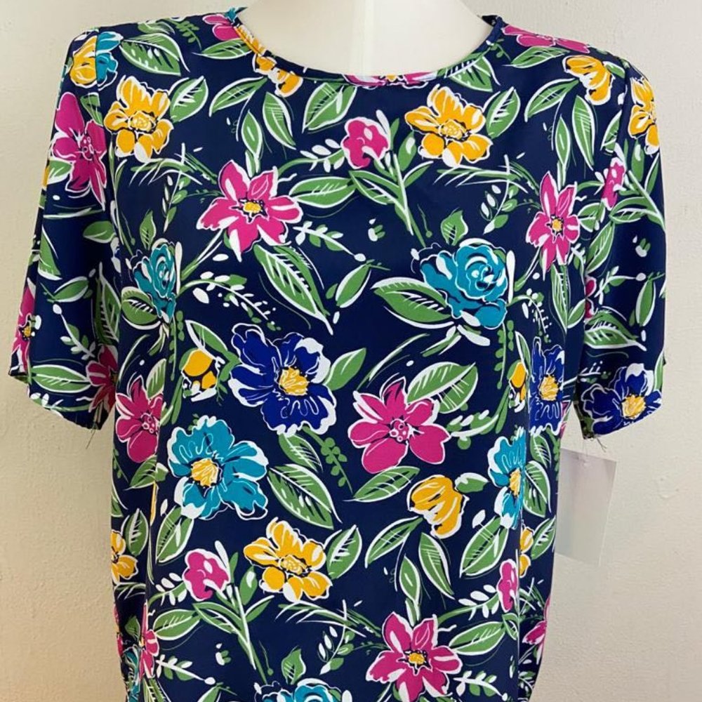 Vintage Kathie Lee Chinese Creppe fabrics Blouse